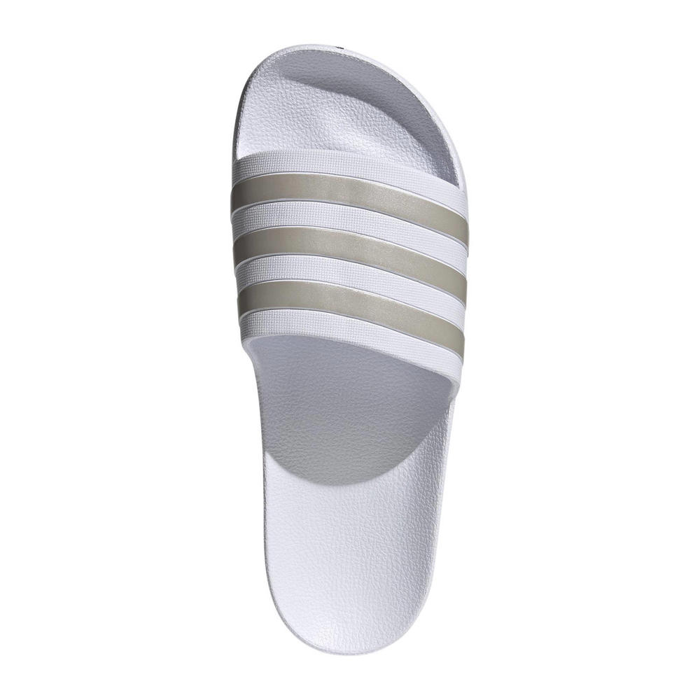 Wit en gouden unisex adidas Sportswear Adilette Aqua slippers van rubber/voering: textiel met logo