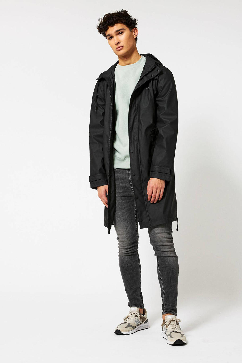 Zwarte heren America Today unisex regenjas Jace X van polyester black met effen, lange mouwen, capuchon en rits- en drukknoopsluiting
