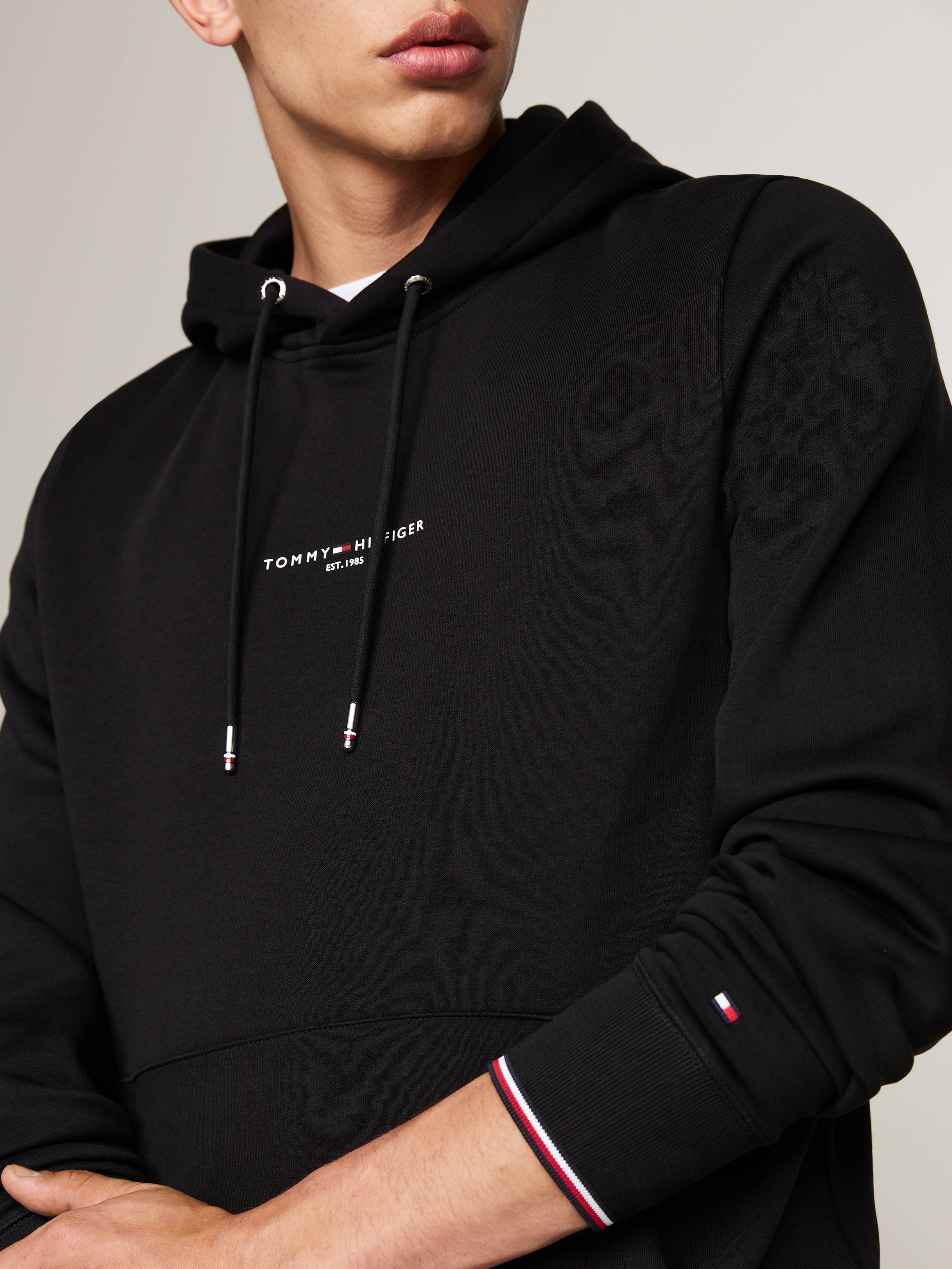 Tommy hilfiger hoodie cheap zwart