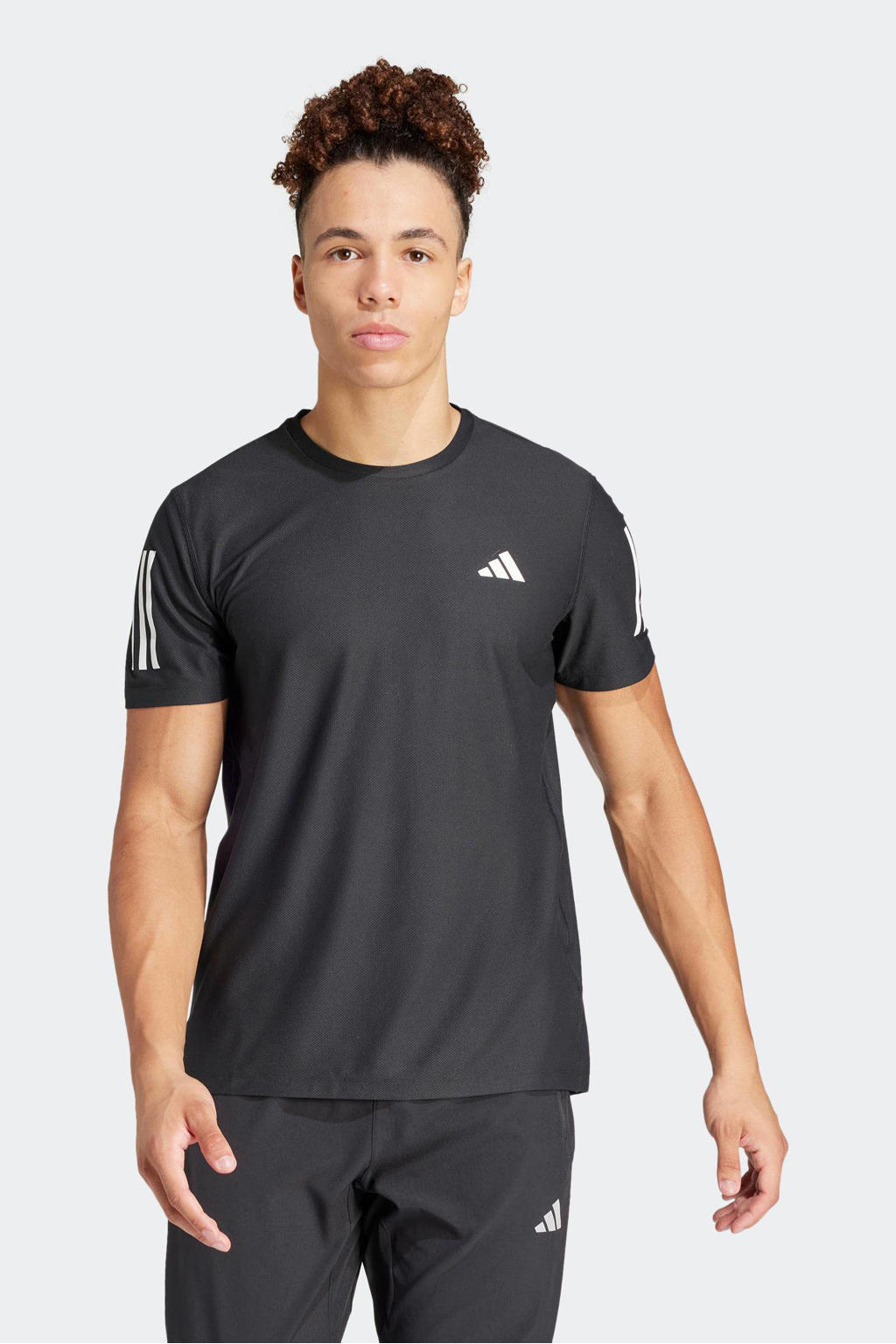 Zwarte heren adidas Performance hardloopshirt van gerecycled polyester met korte mouwen en ronde hals