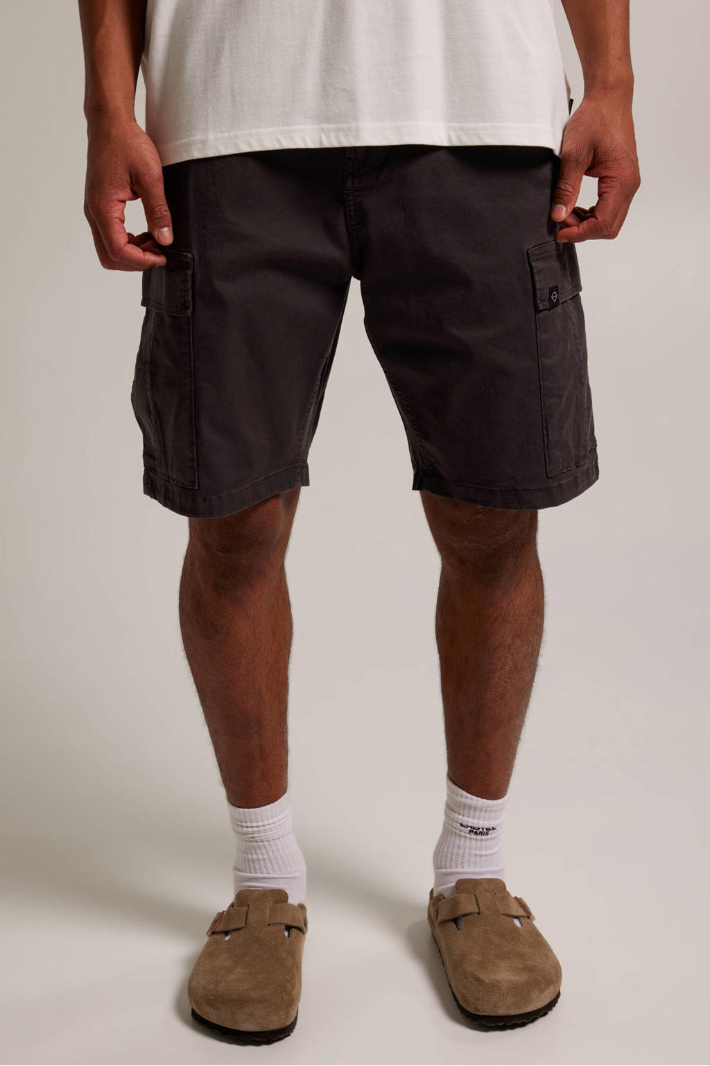 America Today regular fit cargo short zwart