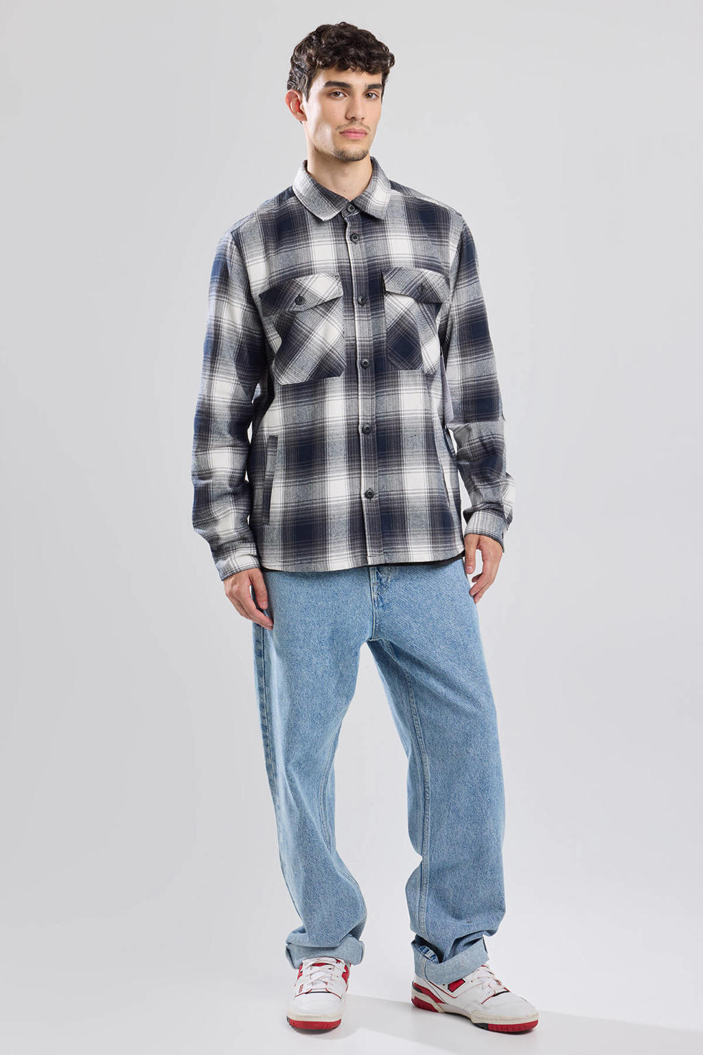 Zwarte heren America Today geruit regular fit overshirt van katoen met lange mouwen, klassieke kraag en knoopsluiting