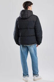 thumbnail: Groen en zwarte heren America Today gewatteerde winterjas Jax van polyester met effen, lange mouwen, capuchon en ritssluiting