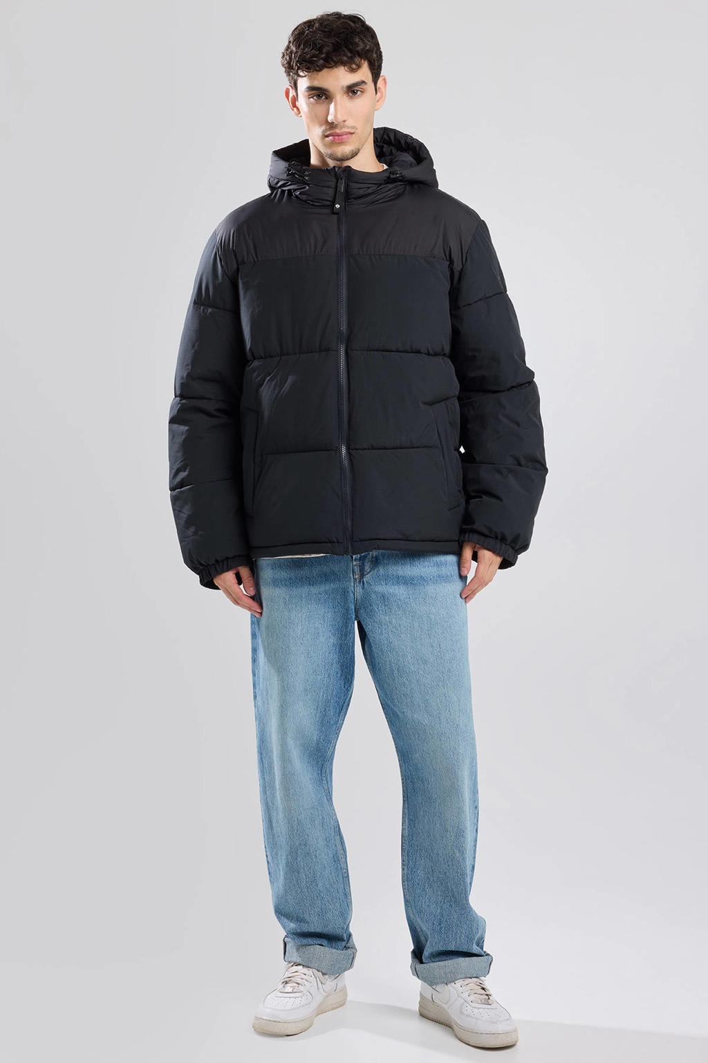 Zwarte heren America Today gewatteerde winterjas Jax van polyester met effen, lange mouwen, capuchon en ritssluiting