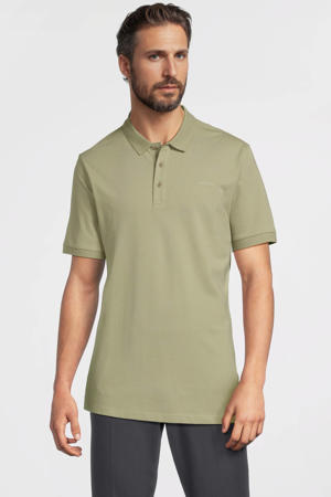 regular polo