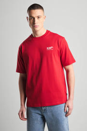 thumbnail: America Today T-shirt rood