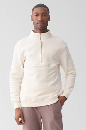sweater ecru