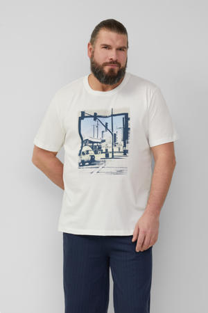 T-shirt wit
