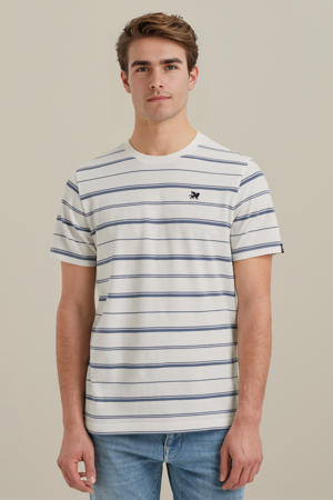 T-shirt wit