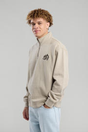 thumbnail: America Today sweater bruin