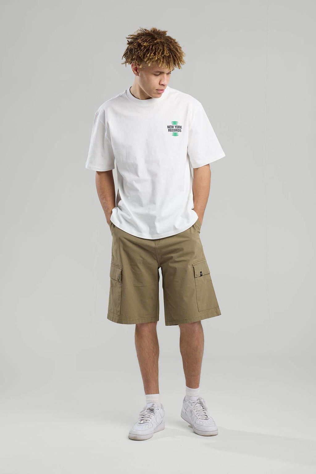 America Today loose cargo short groen