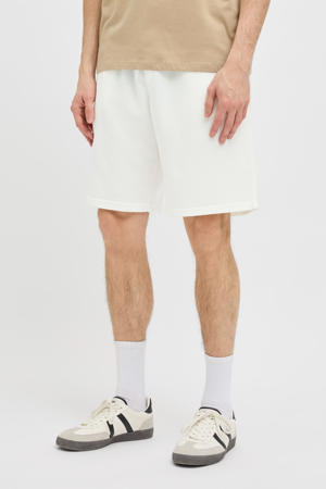 loose sweatshort wit