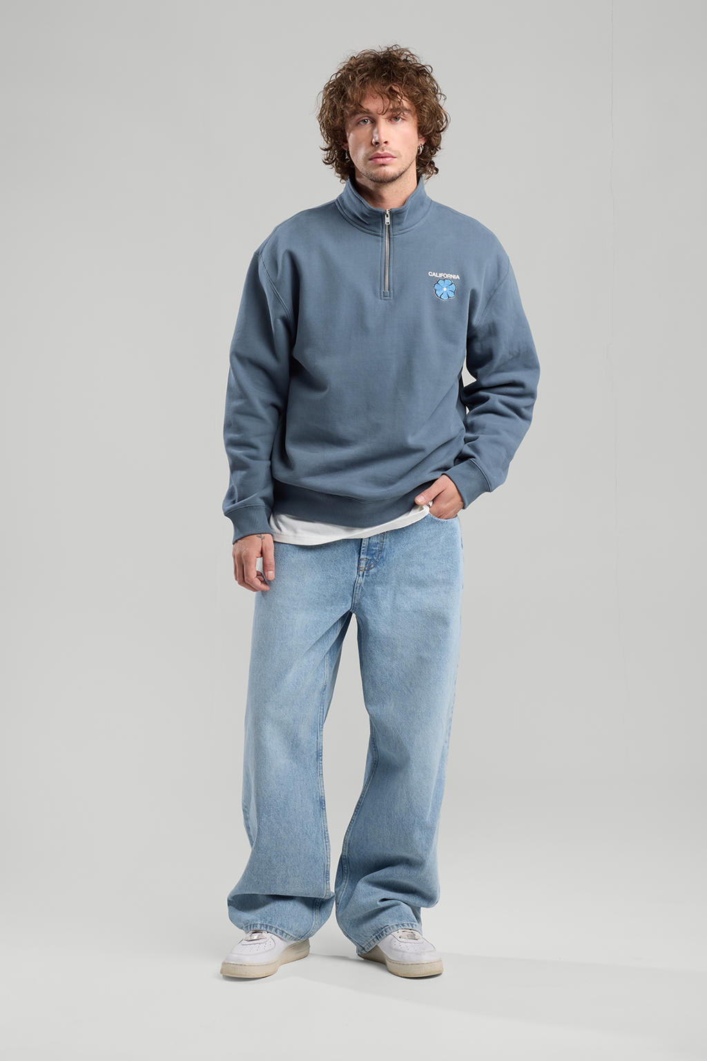 America Today sweater grijs