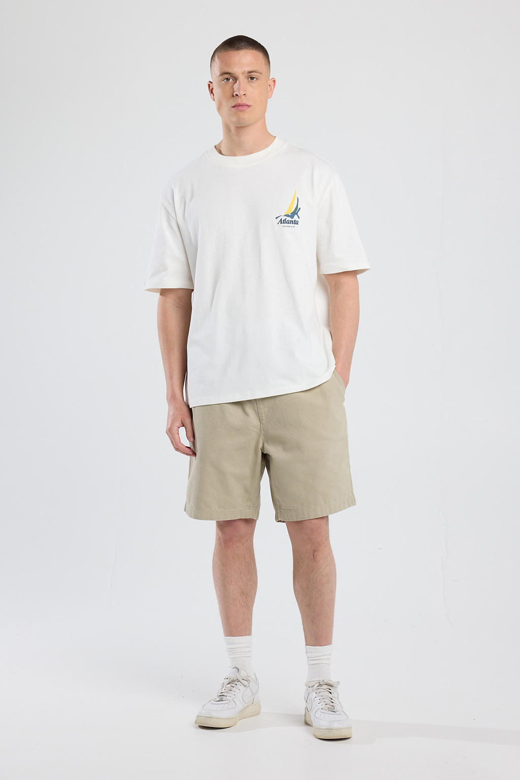 America Today relaxed casual short beige