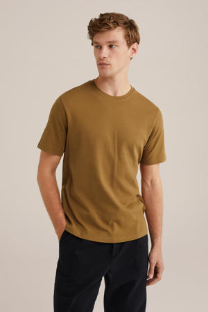 T-shirt oker