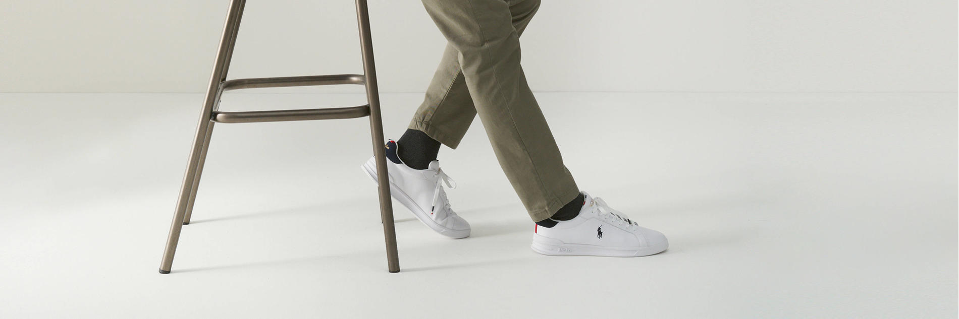 Top Teaser Lite - Inspiratie - 25 - SS23 - Pak dragen met sneakers? Kan, maar niet zonder deze 6 tips!